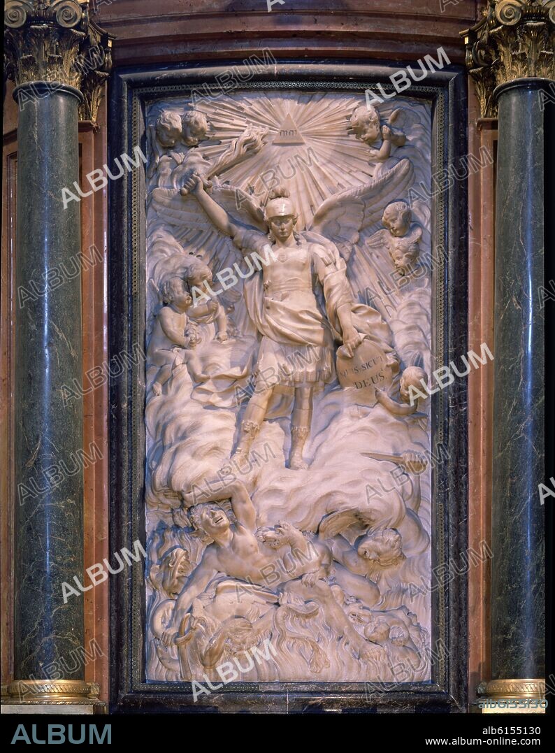 JUAN ADAN MORLAN (1741-1816). RELIEVE DE SAN MIGUEL ARCANGEL EN LUCHA CONTRA DRAGONES Y DEMONIOS - SIGLO XVIII - NEOCLASICISMO ESPAÑOL.