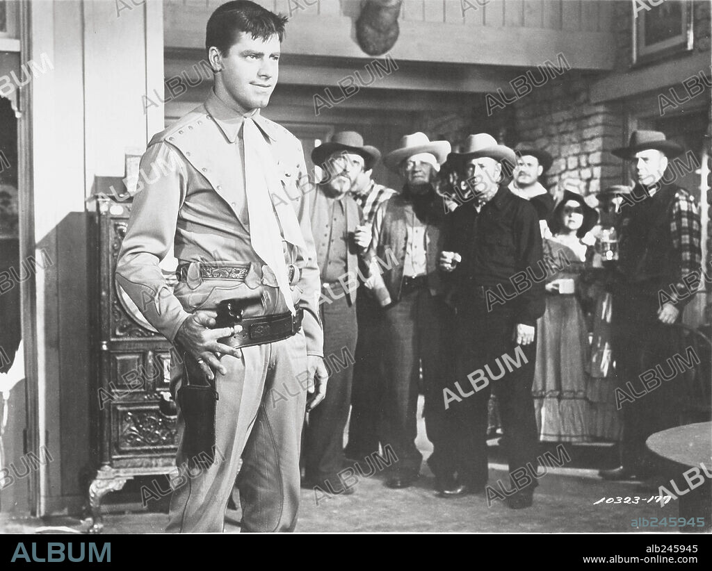 JERRY LEWIS in PARDNERS, 1956, directed by NORMAN TAUROG. Copyright PARAMOUNT PICTURES.