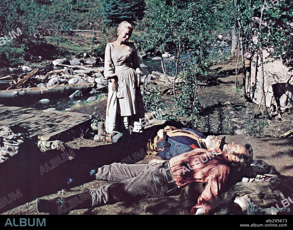CLINT EASTWOOD, JEAN SEBERG and LEE MARVIN in PAINT YOUR WAGON, 1969, directed by JOSHUA LOGAN. Copyright PARAMOUNT PICTURES.