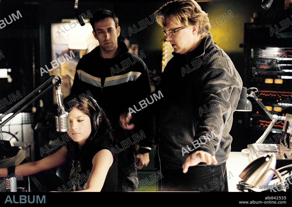 NATHAN HOPE, RUPERT WAINWRIGHT and SELMA BLAIR in THE FOG, 2005, directed by RUPERT WAINWRIGHT. Copyright COLUMBIA PICTURES / McEWAN, ROB.
