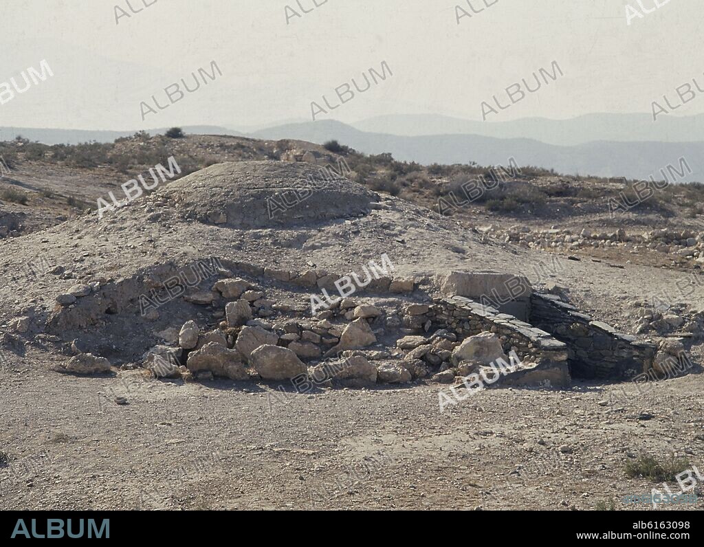 POBLADO DE LOS MILLARES - EDAD DEL COBRE - 2700-1800 AC - RUINAS DE UN THOLOS.
