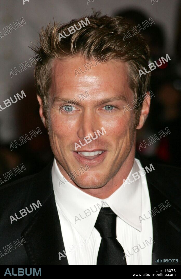 May 05, 2008 - New York, NY, USA - Actor JASON LEWIS at the 'Superheroes: Fashion and Fantasy' Costume Institute Gala held at the Metropolitan Museum of Art. 05/05/2008