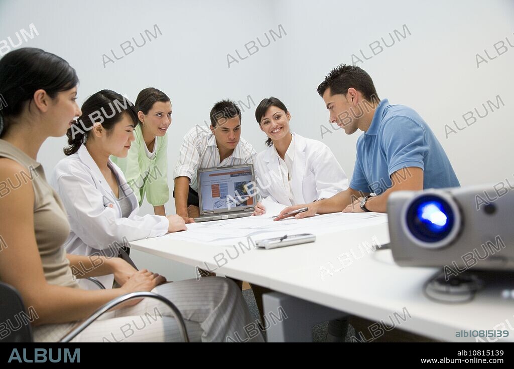 Fatronik Research Centre, San Sebastian Technological Park, Donostia, Gipuzkoa, Basque Country. Businesspeople/technicians in meeting room.