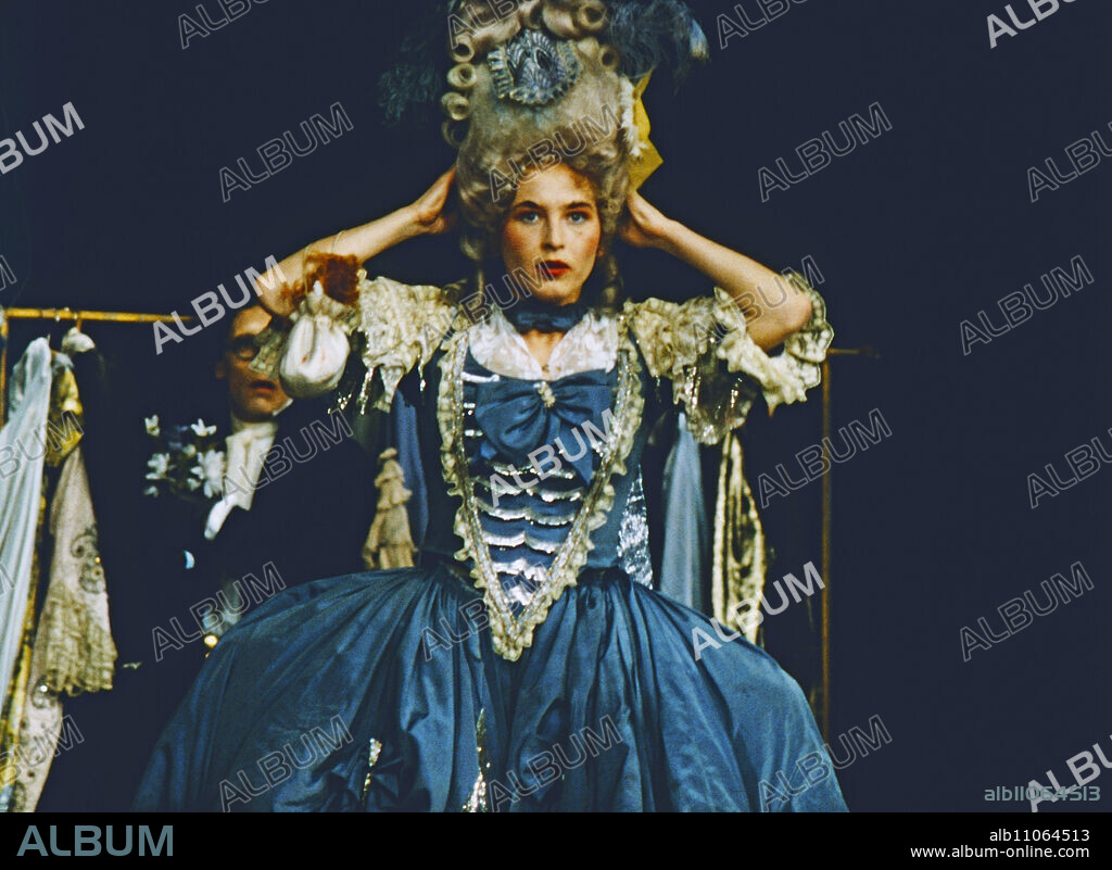The Great Coptha, comedy by Johann Wolfgang von Goethe, Deutsches Schauspielhaus in Hamburg, directed by Augusto Fernandes, 1983, scene: Magdalena Ritter. The Great Coptha, comedy by Goethe, directed by Augusto Fernandes, Deutsches Schauspielhaus in Hamburg, 1983, scene: Magdalena Ritter.