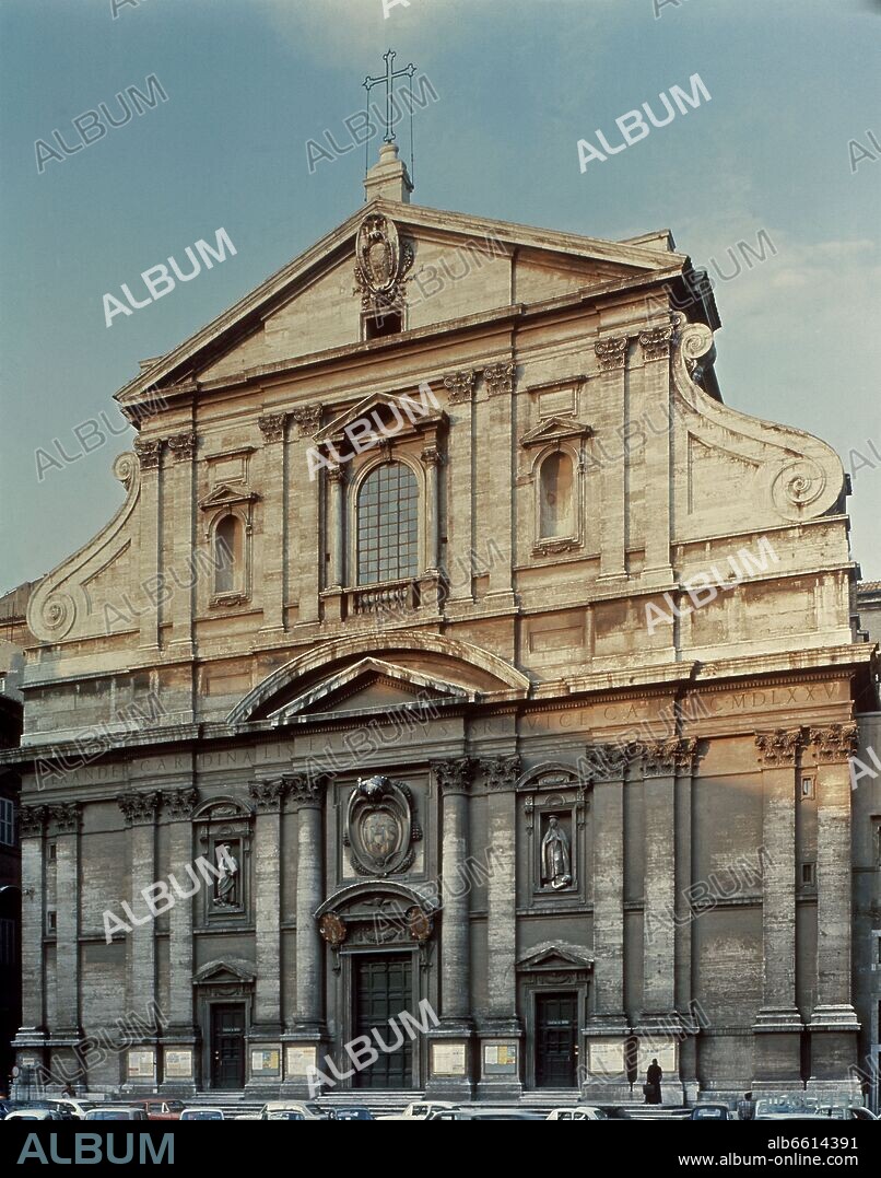 JACOPO BARROZI DE VIGNOLA / GIACOMO DELLA PORTA. FACHADA DE LA IGLESIA DEL SANTO NOMBRE DE GESU REALIZADA ENTRE 1571 Y 1575 - MANIERISMO ITALIANO.