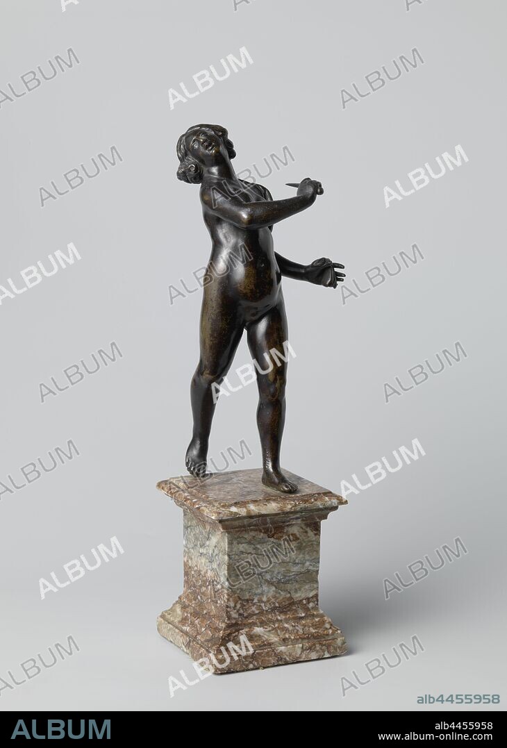 Dido (or Lucretia?), A walking naked woman in bronze. She holds a dagger in front of her chest with her right hand. Her left hand is sideways, the head is turned away (to the right) from the walking direction, as if she doesn't want to witness her upcoming suicidal act. The woman is wearing a small crown in her hair. The bronze is mounted on a red / gray-veined, marble base (19th century)., (Story of) Dido - death, death or Lucretia: she commits suicide by stabbing herself, Ferdinando Tacca, Florence, c. 1660, beeld, dolk, sokkel, h 35.2 cm w 11.5 cm × d 10.5 cm h 23.8 cm h 11.4 cm.