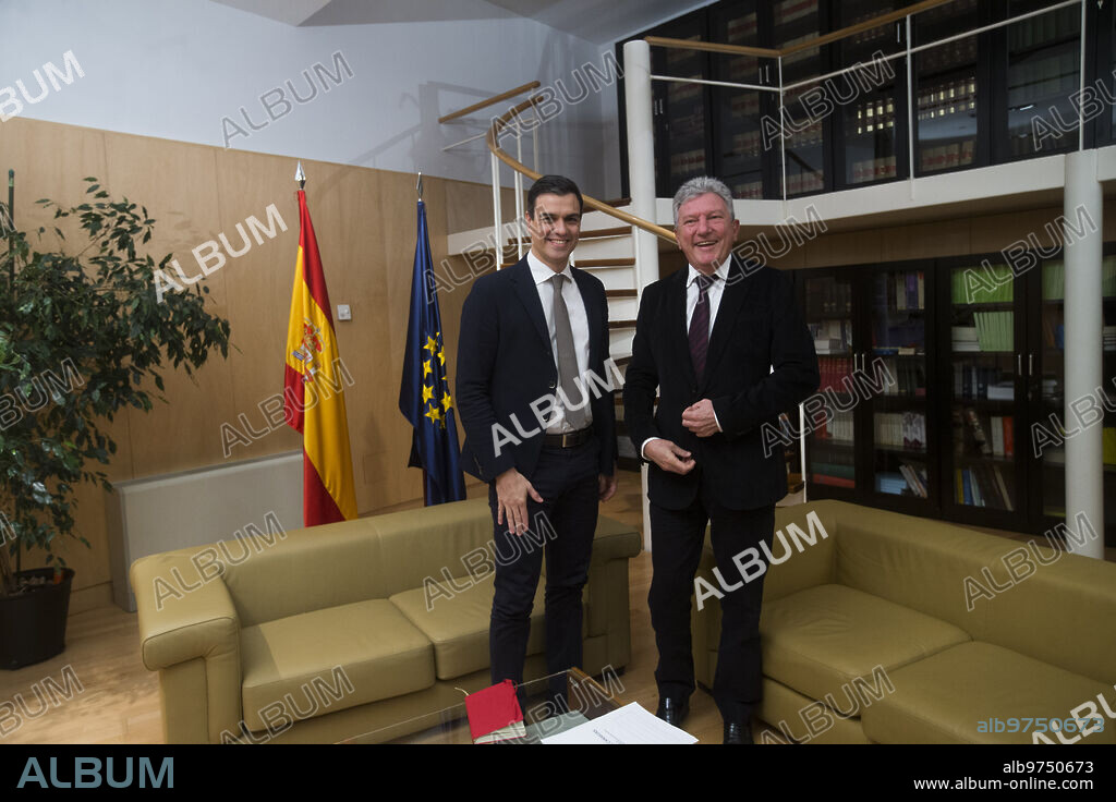 Madrid, 03/02/2016. El líder del Psoe Pedro Sánchez se Reúne con Pedro Quevedo, diputado de nueva Canaria. Foto: Ángel de Antonio Archdc.