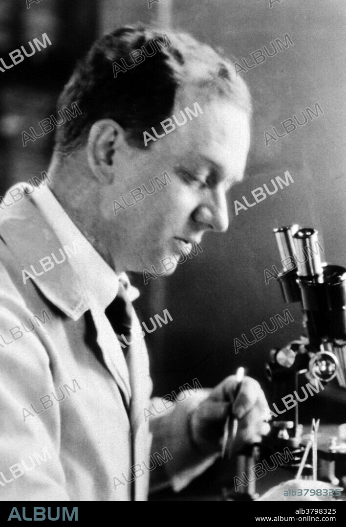 Rous at microscope in laboratory. No location or date given. Francis Peyton Rous (1879-1970) was an American virologist who received his B.A. and M.D. from Johns Hopkins University. In 1911, he observed that a malignant tumor (a sarcoma) growing on a domestic chicken could be transferred to another fowl simply by exposing the healthy bird to a cell-free filtrate. That cancer could be transmitted by a virus (Rous sarcoma virus, a retrovirus), was widely discredited by experts at that time. It was several years before anyone even tried to replicate his prescient results. In 1966, over 50 years after his seminal observation, he was awarded a Nobel Prize in Physiology or Medicine for his work. He died in 1970 at the age of 90.