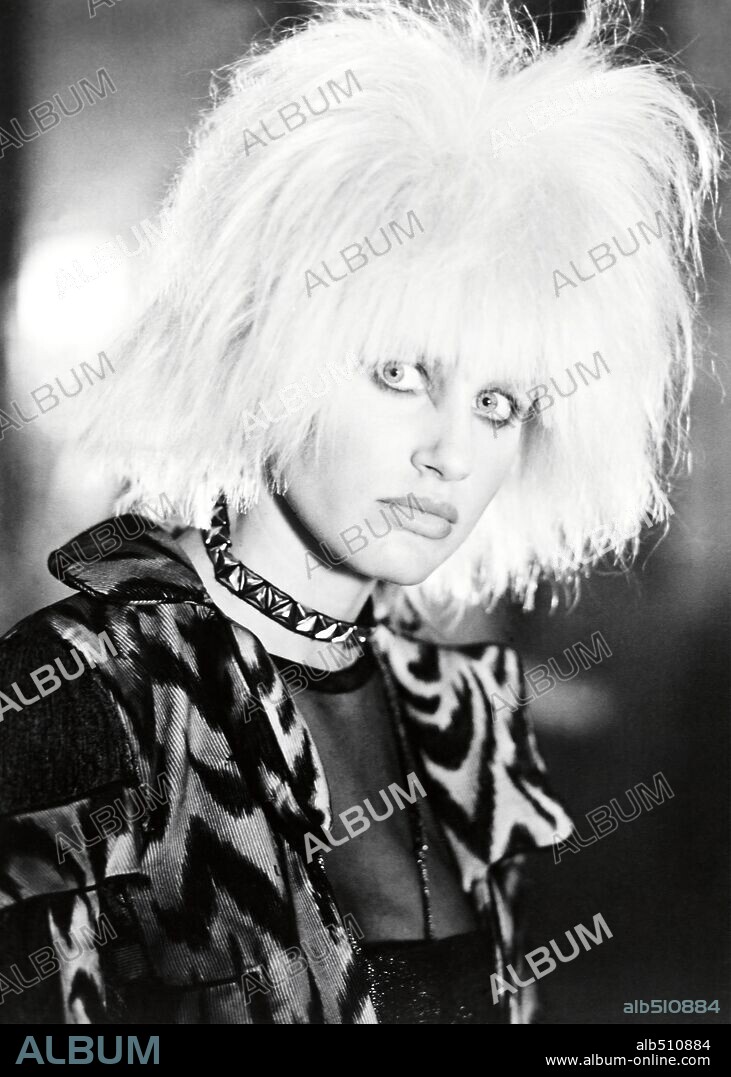 DARYL HANNAH dans BLADE RUNNER, 1982, réalisé par RIDLEY SCOTT. Copyright LADD COMPANY/WARNER BROS.