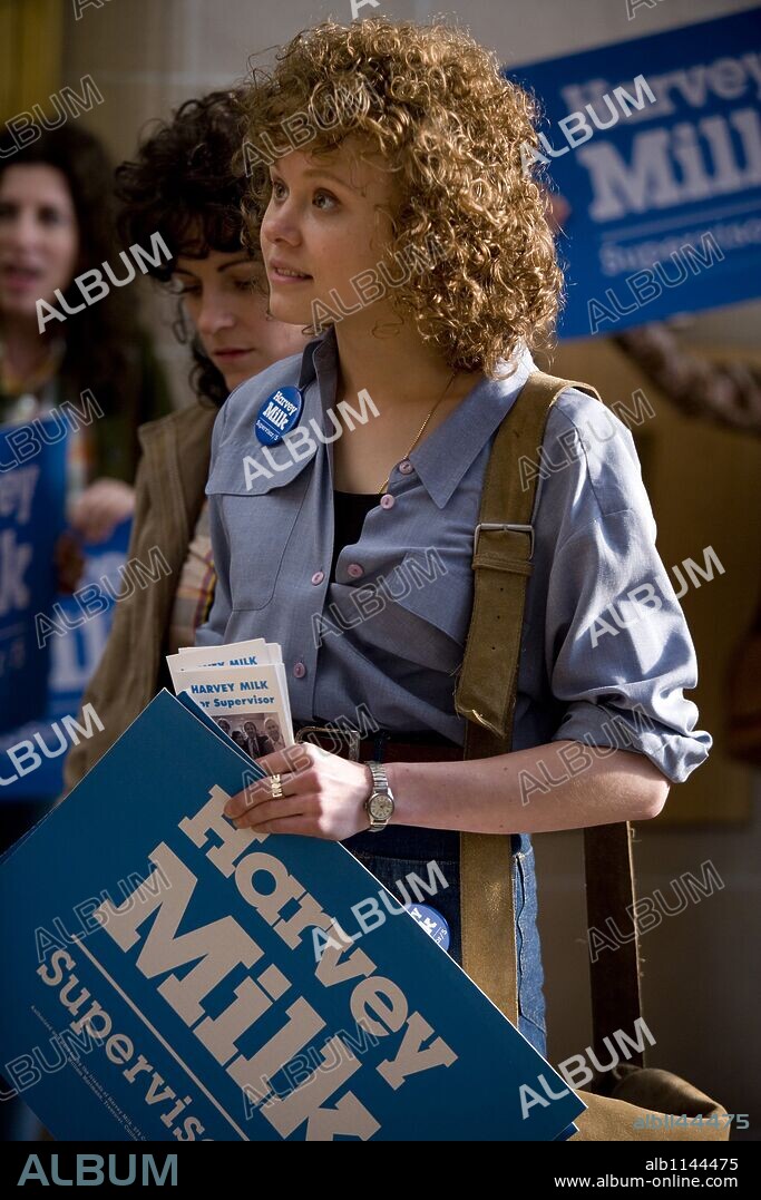 ALISON PILL en MI NOMBRE ES HARVEY MILK, 2008 (MILK), dirigida por GUS VAN SANT. Copyright FOCUS FEATURES / BRAY, PHIL.