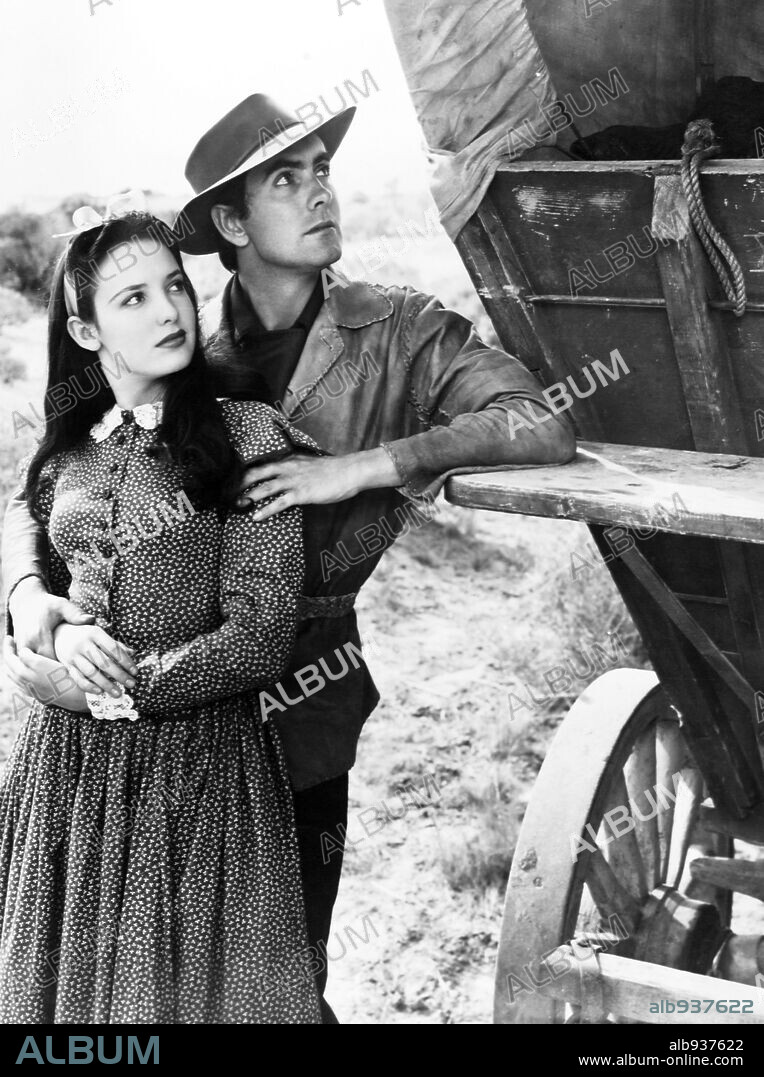 LINDA DARNELL and TYRONE POWER in BRIGHAM YOUNG, 1940, directed by HENRY HATHAWAY. Copyright 20TH CENTURY FOX.