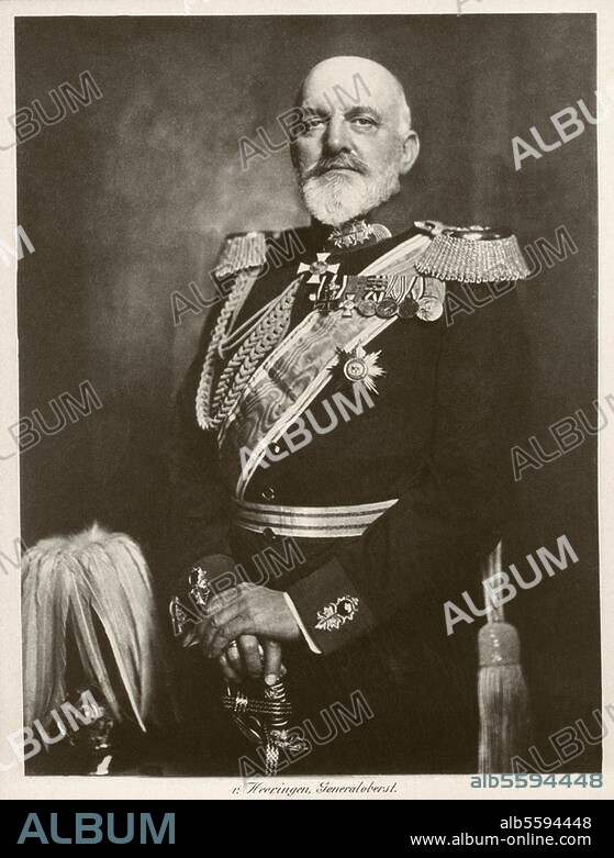 Heeringen, Josias von, General und Kriegsminister (1909-13), Kassel 9.3.1850 - Charlottenburg. 9.10.1926. Porträtaufnahme, um 1915.