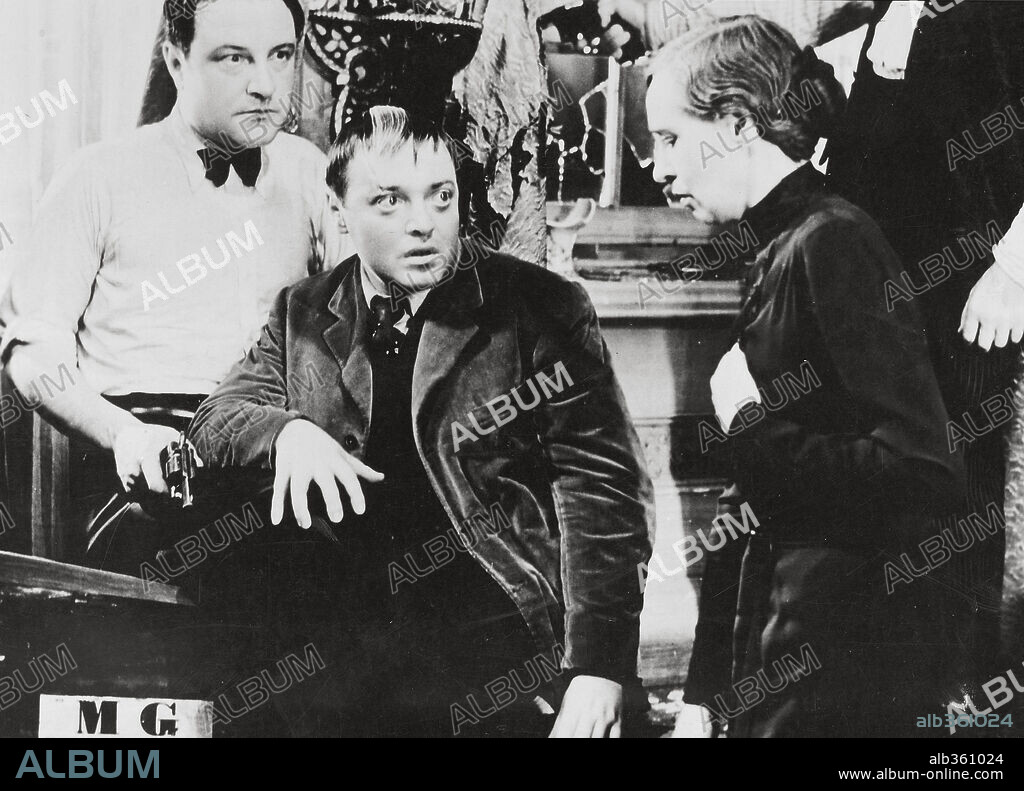 FRANK VOSPER and PETER LORRE in THE MAN WHO KNEW TOO MUCH, 1934, directed by ALFRED HITCHCOCK. Copyright Gaumont British Production.