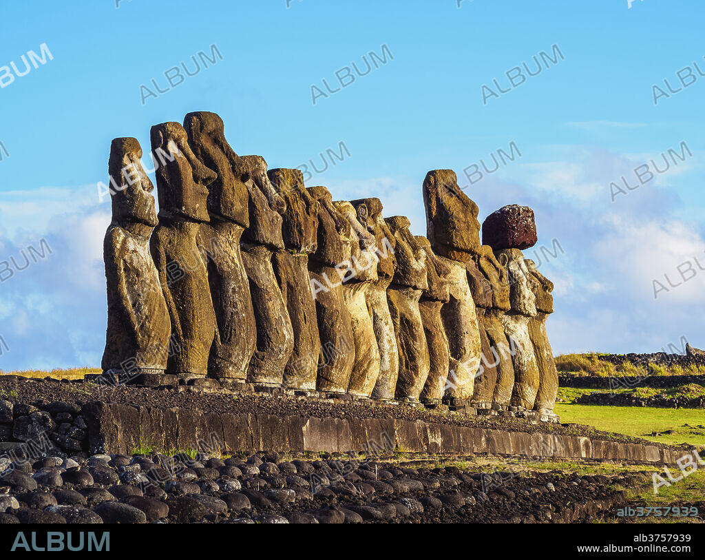 Moais in Ahu Tongariki, Rapa Nui National Park, UNESCO World Heritage Site, Easter Island, Chile, South America.
