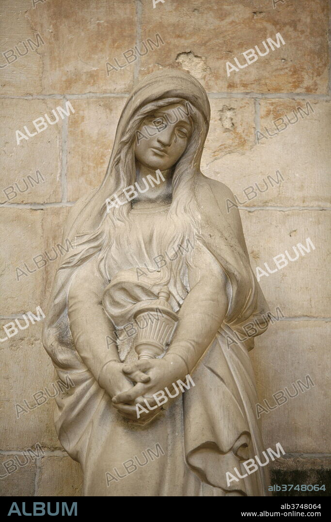 Mary Magdalene statue in Vezelay Basilica, UNESCO World Heritage Site, Vezelay, Yonne, Burgundy, France, Europe.