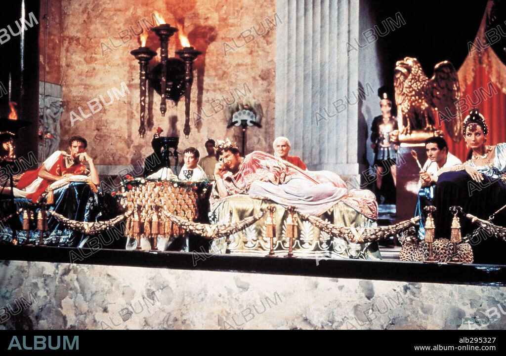 Claudio Druso Nerón und Sir Peter Ustinov. PETER USTINOV in QUO VADIS, 1951, unter der Regie von MERVYN LEROY. Copyright M.G.M.