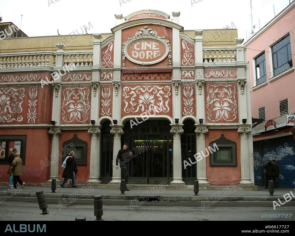CRISPULO MORO CABEZA (1878-1935) MODERNISTA. CINE DORE SEDE DE LA FILMOTECA ESPAÑOLA - 1923  - FOTO AÑOS 00.