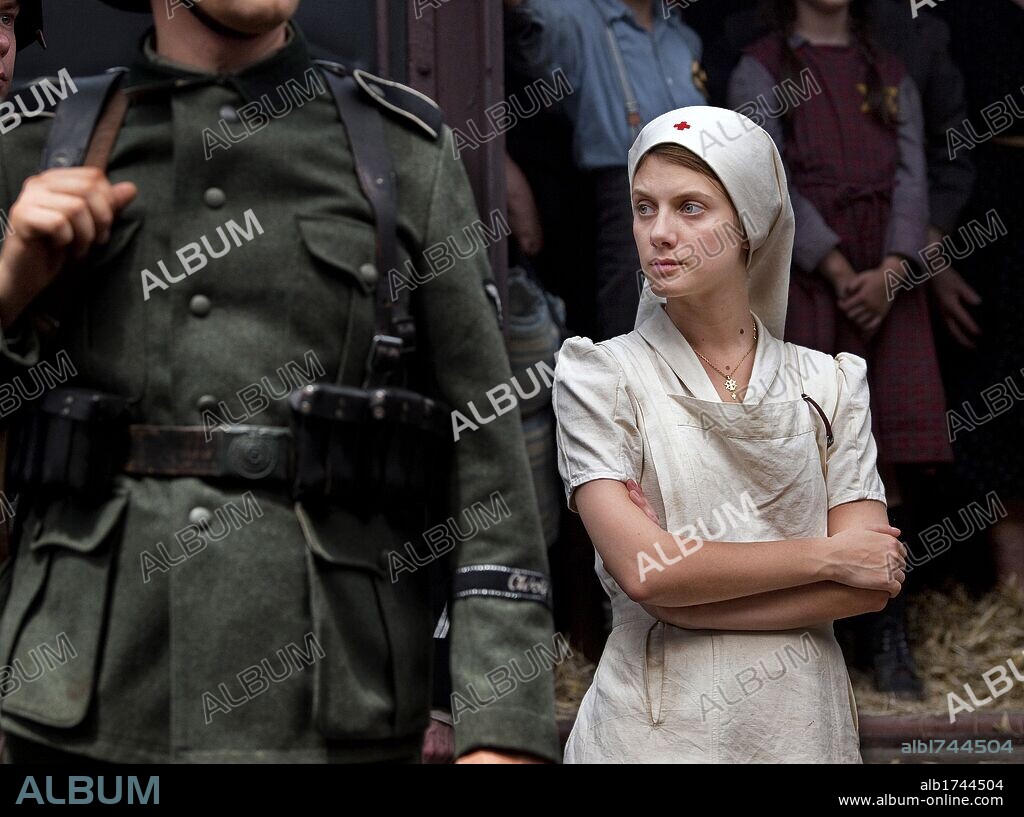MELANIE LAURENT in THE ROUND UP, 2010 (LA RAFLE), directed by ROSE BOSCH. Copyright LEGENDE FILMS.