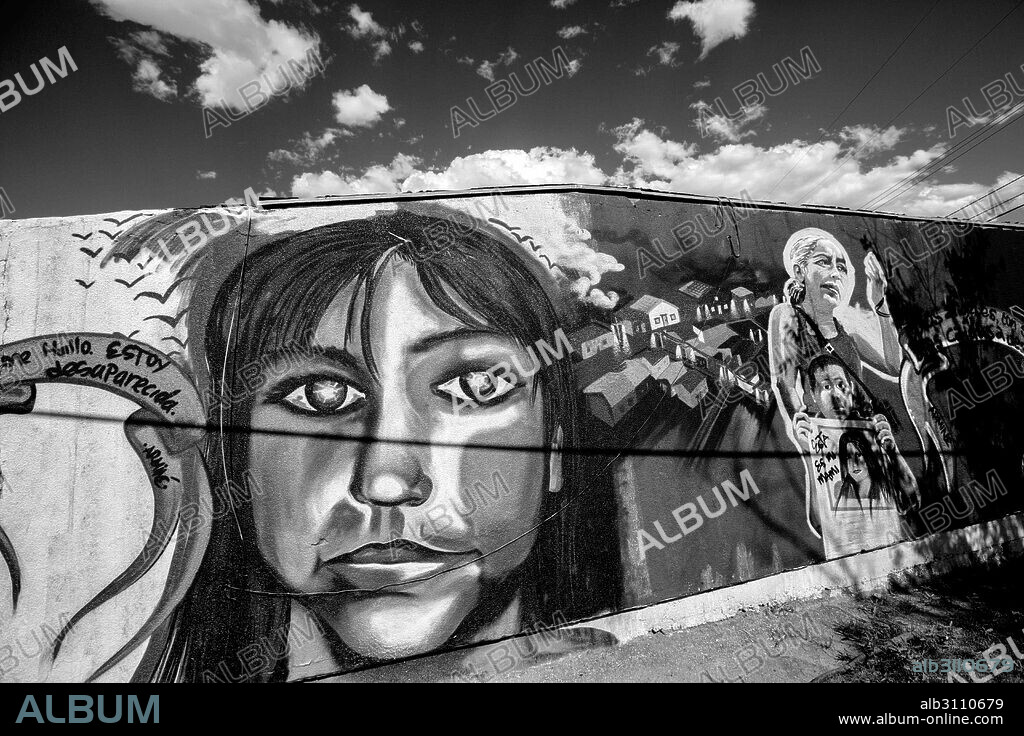 May 18, 2015 - Ciudad Juarez, Mexico - A mural painted by Maclovio 'MAC' Macias to commemorate the lives of Esmeralda Castillo Rincon and Brenda Berenice Castillo Garcia. There is a concerted effort by local street artists to paint as many murals as possible due to the municipality's unwillingness to continue to let activists hang posters for the missing. (Credit Image: © Gabriel Romero/zReportage.com via ZUMA Press). 18/05/2015