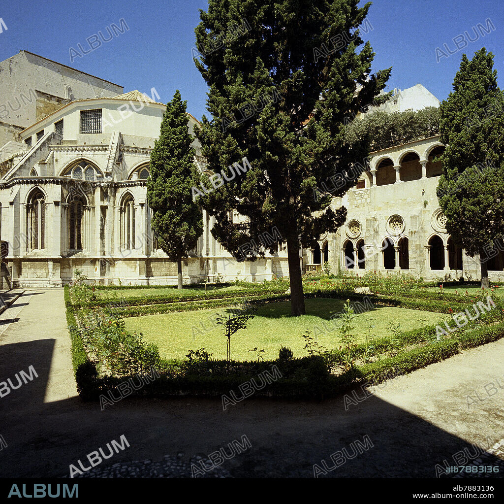 CLAUSTRO DE LA CATEDRAL DE LISBOA - FOTO AÑOS 60.