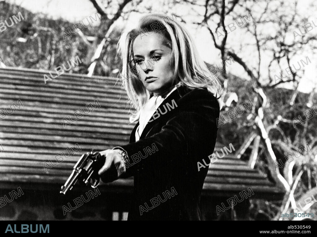 TIPPI HEDREN en MARNIE, LA LADRONA, 1964 (MARNIE), dirigida por ALFRED HITCHCOCK. Copyright UNIVERSAL PICTURES.
