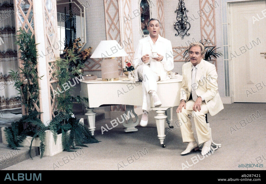 MICHEL SERRAULT und UGO TOGNAZZI in LA CAGE AUX FOLLES, 1978, unter der Regie von EDOUARD MOLINARO. Copyright UNITED ARTISTS/PAA/DA MA.