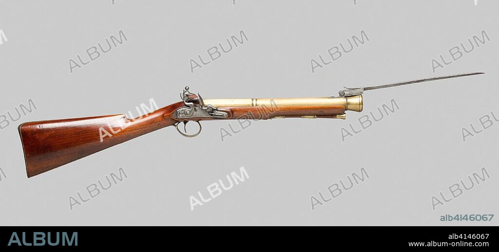 Flintlock Blunderbuss with Spring-Bayonet. English. Date: 1820. Dimensions: L. bayonet e×tended 76.2 cm (30 in.)
Barrel L. 35.5 cm (14 in.)
Wt. 5 lb. 10 oz. Brass, steel, walnut, and oak. Origin: England.
