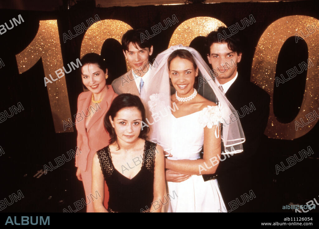 Anniversary party for the 1000th episode of the evening soap "Verbotene Liebe" with the actors Isa Jank, Marina Mehlinger, Andreas Stenschke, Luca Zamperoni and Nadine Brandt as the bride (original german headline: 1000. Folge Soap "Verbotene Liebe").