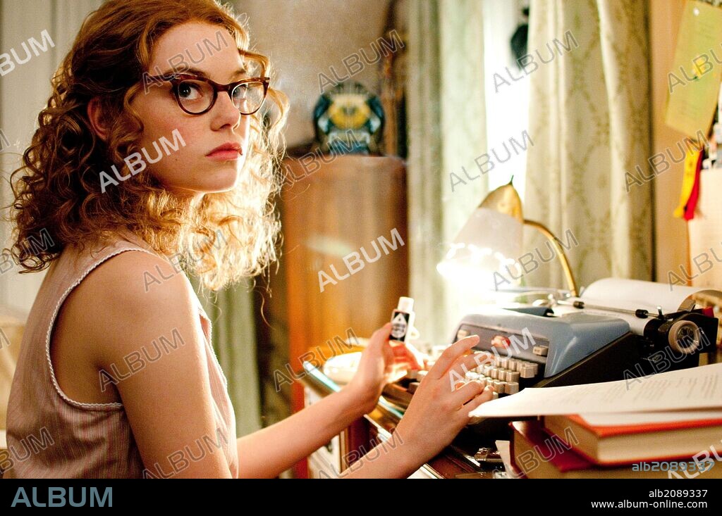 EMMA STONE en CRIADAS Y SEÑORAS, 2011 (THE HELP), dirigida por TATE TAYLOR. Copyright DREAMWORKS PICTURES.
