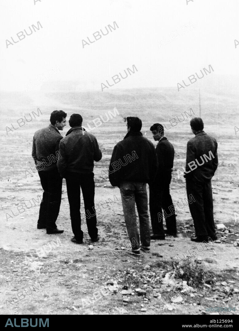 LOS GOLFOS, 1959, dirigida por CARLOS SAURA. Copyright FILMS 59.