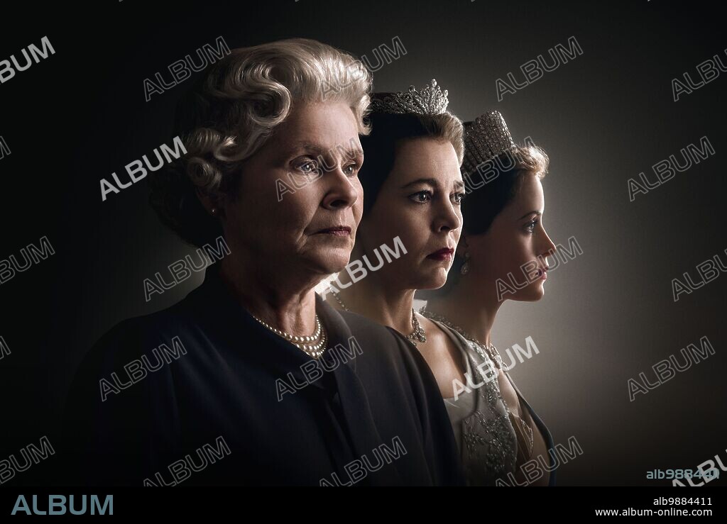 CLAIRE FOY, IMELDA STAUNTON and OLIVIA COLMAN in THE CROWN, 2016, directed by PETER MORGAN. Copyright LEFT BANK PICTURES/SONY PICTURES TV PROD UK. Season 6.