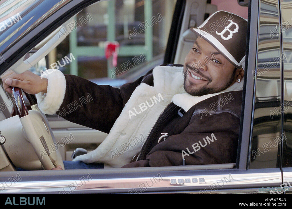 ICE CUBE in ARE WE THERE YET?, 2005, directed by BRIAN LEVANT. Copyright COLUMBIA PICTURES / McEWAN, ROB.