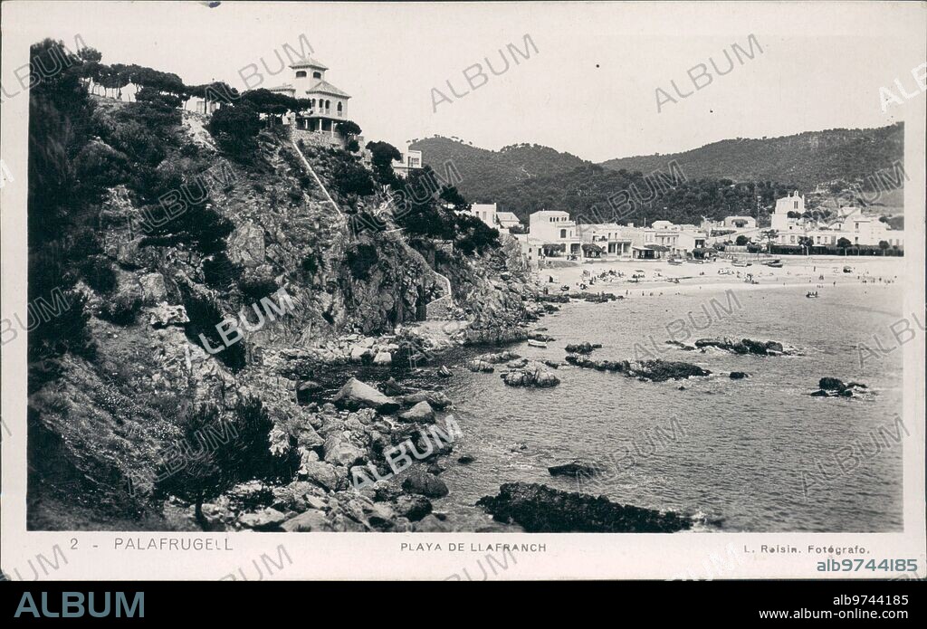 1930. Playa de Llafranch. Foto L. Roisin.