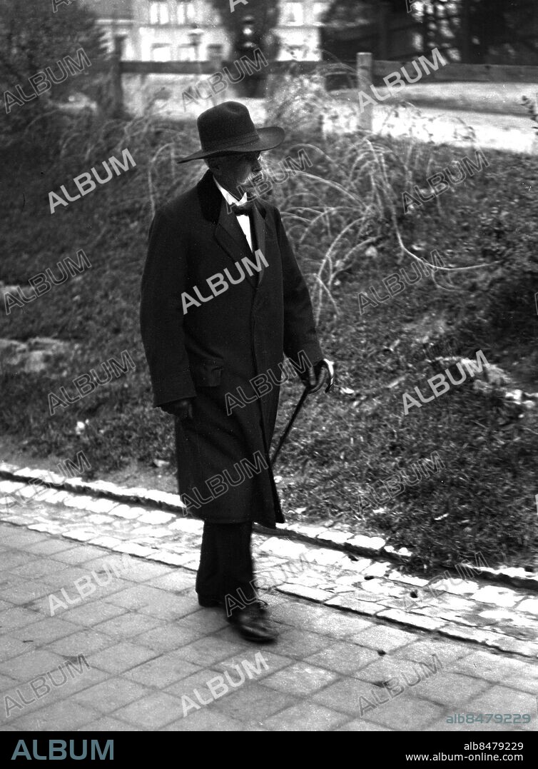 ARKIV 1917. Frans von Schéele (1853-1931, filosof och pedagog, fick professors namn 1903. Han var också förste folkskoleinspektör vid Stockholms folkskolor.. Frans von Schéele, philosopher and pedagogue.. Foto:Scanpix Historical/1900. Scanpix Sweden.