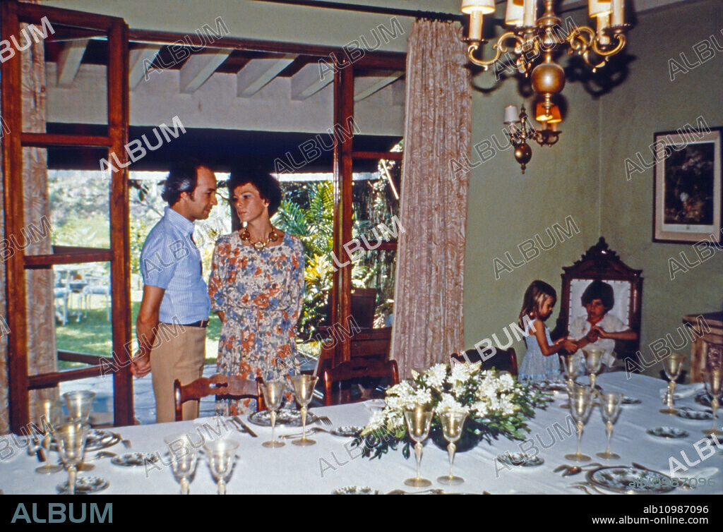Princess Maria Beatrice of Savoy with her husband Luis Reyna Corvalan and their children Raffaelo and Assea at Cuernavaca, Mexico 1979.