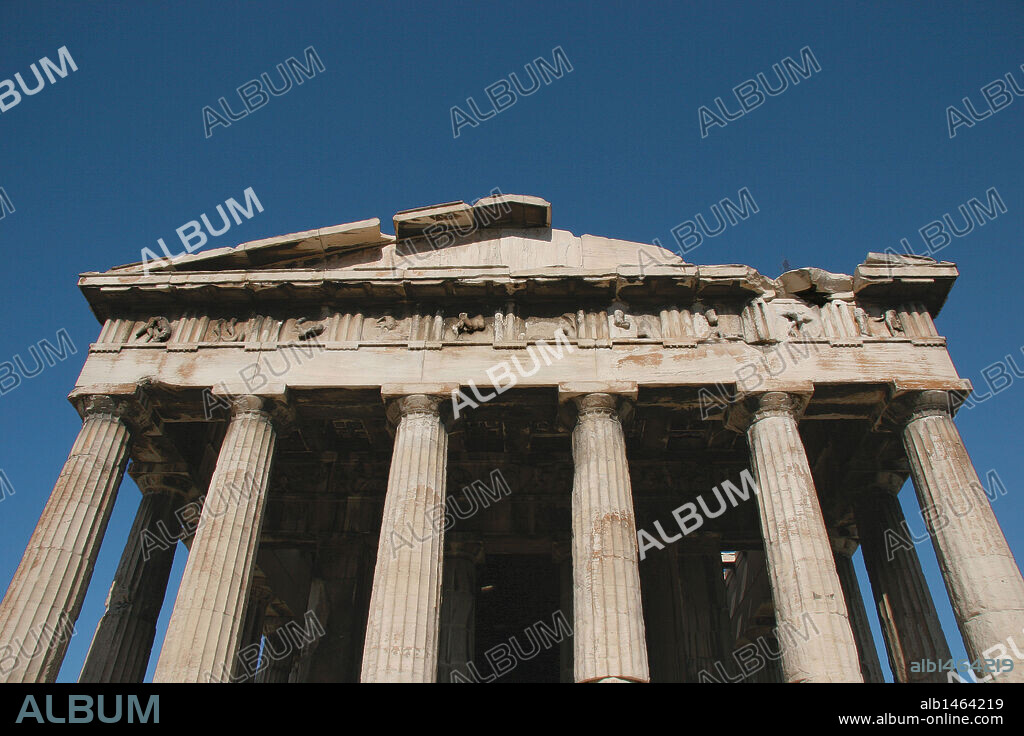 GRECIA. ATENAS. AGORA GRIEGA. Vista general del "THISIO" o TEMPLO DE EFESTO. Situado en el extremo este del Agora griega.. Construido entre 460-415 A. C, albergaba las estatuas de Efesto y de Atenea, obra de Alcamenes según se cree. Atenas.