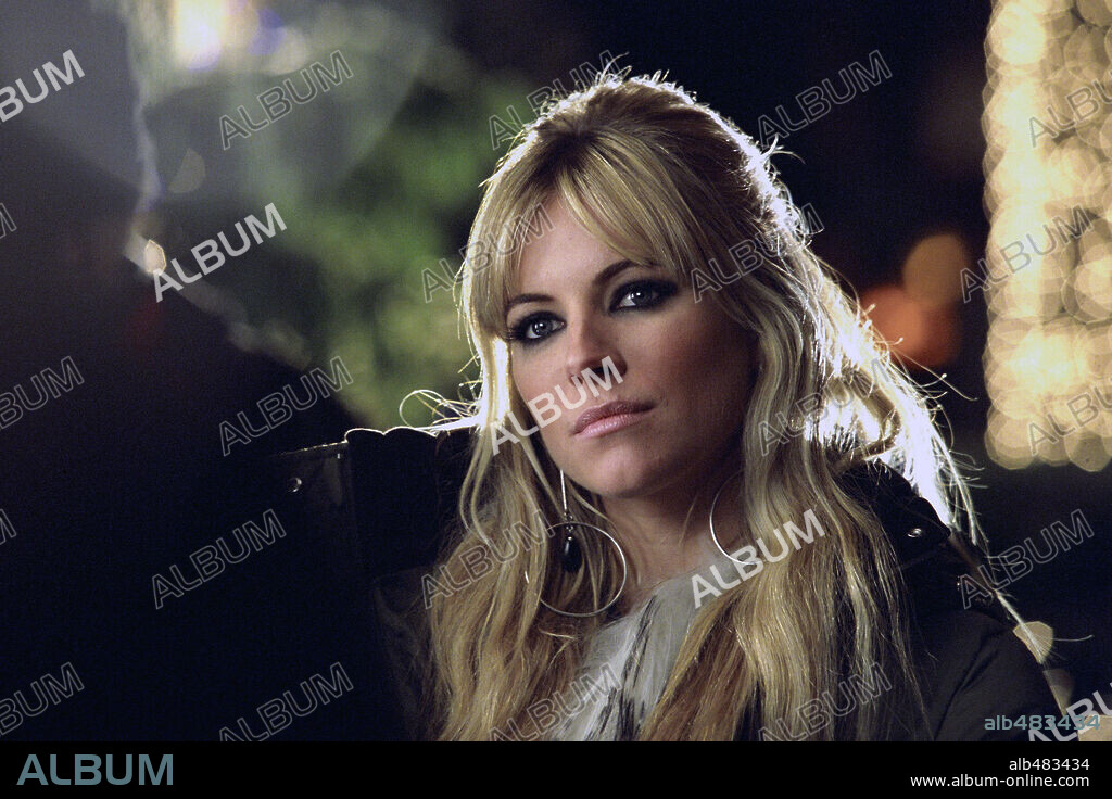 SIENNA MILLER en ALFIE, 2004, dirigida por CHARLES SHYER. Copyright PARAMOUNT PICTURES.