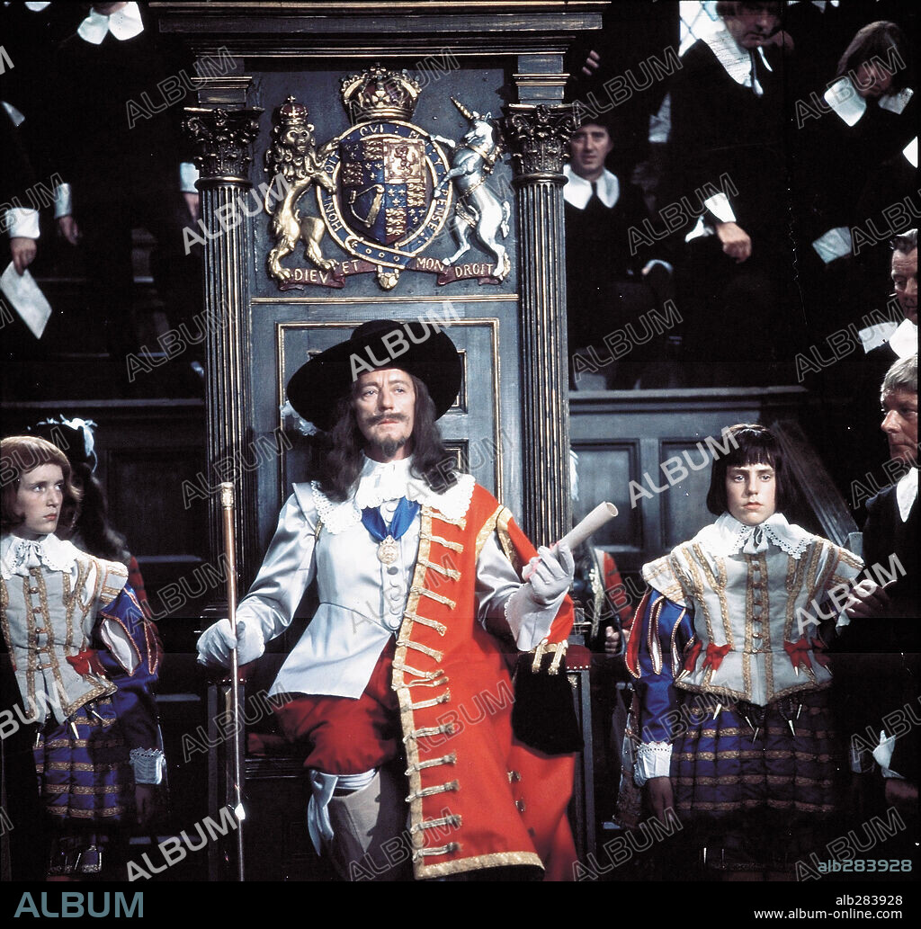 ALEC GUINNESS in CROMWELL, 1970, directed by KEN HUGHES. Copyright COLUMBIA PICTURES.
