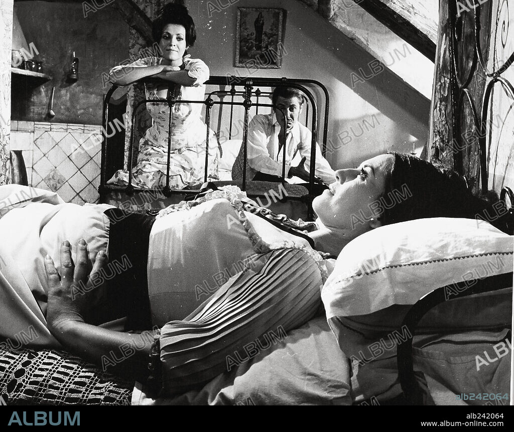 EMMA PENELLA in FORTUNATA Y JACINTA, 1970, directed by ANGELINO FONS. Copyright EMILIANO PIEDRA/MERCURY PRODUZZIONE.