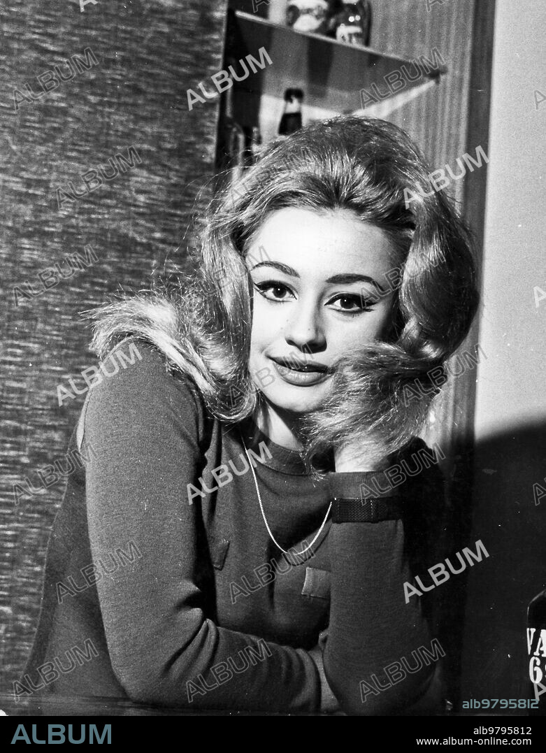 Raffaella Carra, '60s.