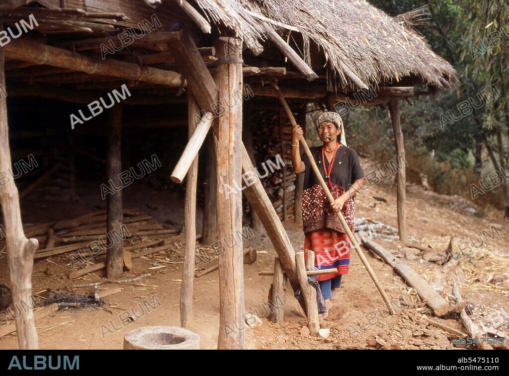 The Karen or Kayin people (Pwa Ka Nyaw Poe or Kanyaw in Sgaw Karen and Ploan in Poe Karen; Kariang or Yang in Thai), are a Sino-Tibetan language speaking ethnic group which resides primarily in southern and southeastern Burma (Myanmar). The Karen make up approximately 7 percent of the total Burmese population of approximately 50 million people. A large number of Karen also reside in Thailand, mostly on the Thai-Burmese border. The Karen are often confused with the Red Karen (or Karenni). One subgroup of the Karenni, the Padaung tribe from the border region of Burma and Thailand, are best known for the neck rings worn by the women of this group of people. Karen legends refer to a 'river of running sand' which ancestors reputedly crossed. Many Karen think this refers to the Gobi Desert, although they have lived in Burma for centuries. The Karen constitute the biggest ethnic population in Burma after the Bamars and Shans.