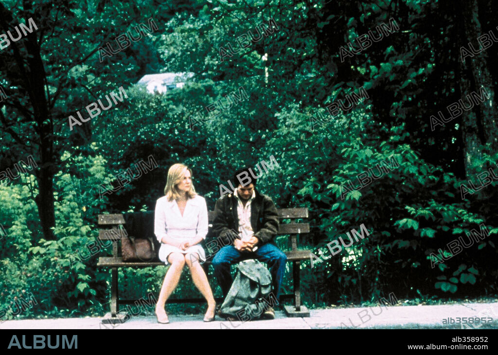LAURA LINNEY y MARK RUFFALO en PUEDES CONTAR CONMIGO, 2000 (YOU CAN COUNT ON ME), dirigida por KENNETH LONERGAN. Copyright HART-SHARP ENTERTAINMENT.