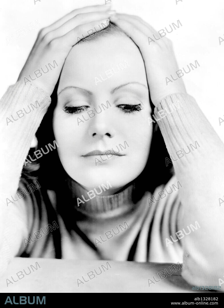 GRETA GARBO in ANNA CHRISTIE, 1930, directed by JACQUES FEYDER. Copyright M.G.M. / Cortesía.