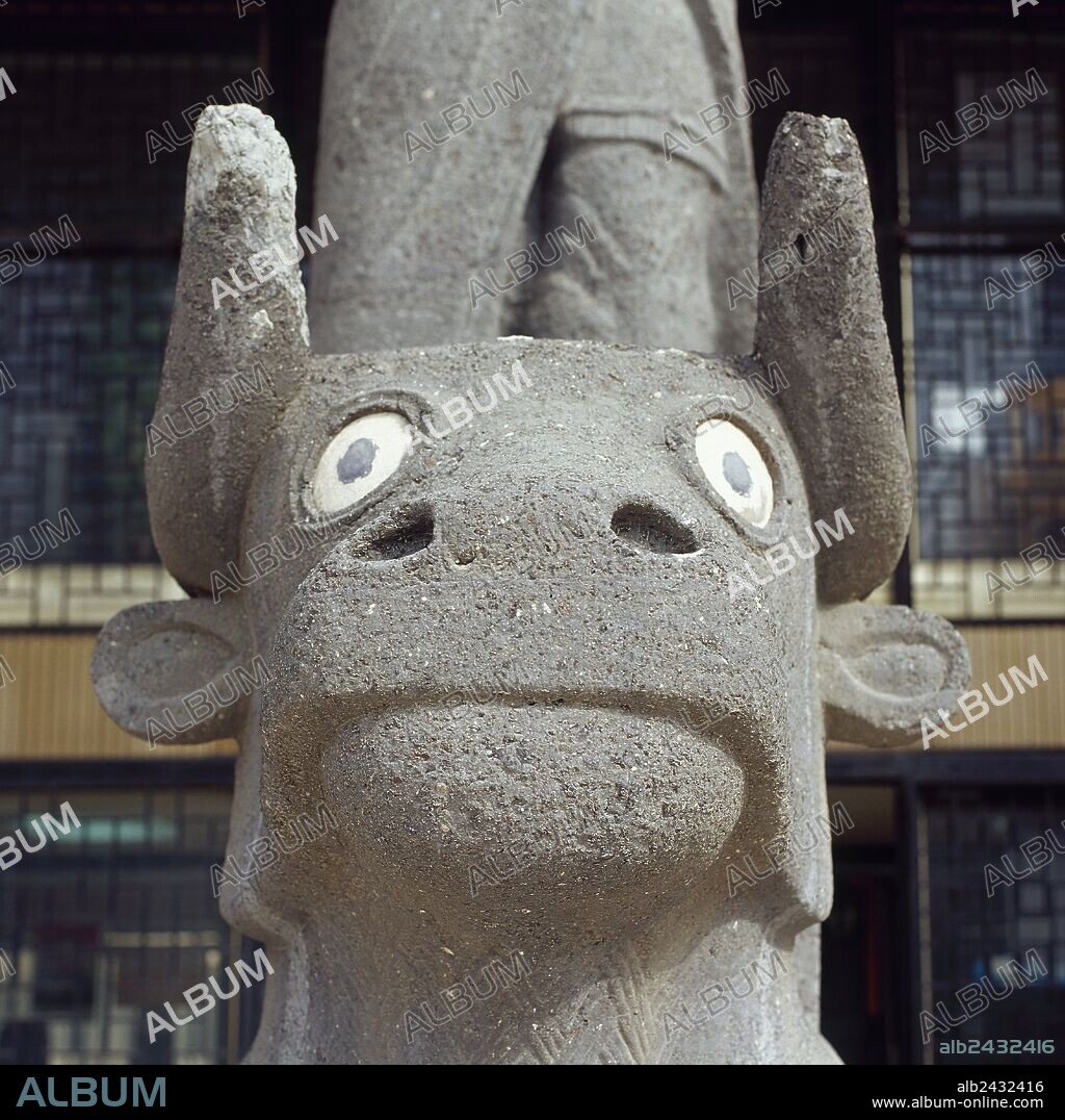 Bull. Basalt. Guarded the temple of Tell Halaf. From about 6100 to 5400 b.C.. Currently located at the entrance to the National Museum of Aleppo. Syria.