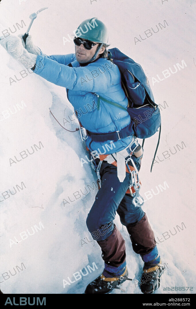 CLINT EASTWOOD en LICENCIA PARA MATAR, 1975 (THE EIGER SANCTION), dirigida por CLINT EASTWOOD. Copyright M.G.M/UNITED ARTIST.