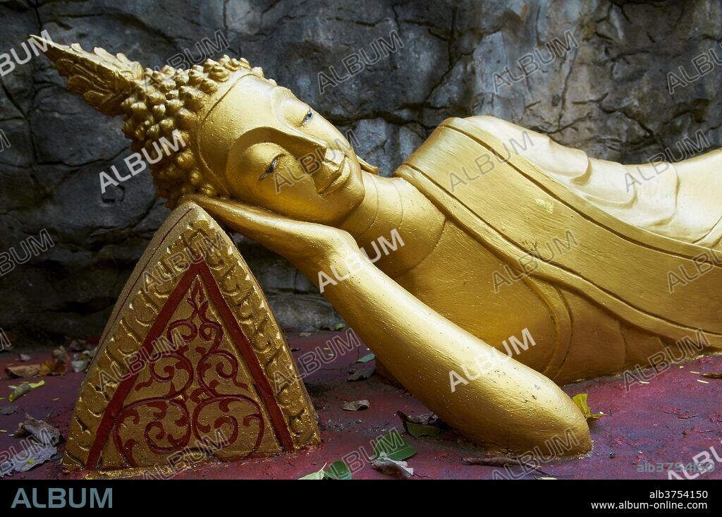 Statue of Buddha, Phu Si Hill, Luang Prabang, UNESCO World Heritage Site, Laos, Indochina, Southeast Asia, Asia.