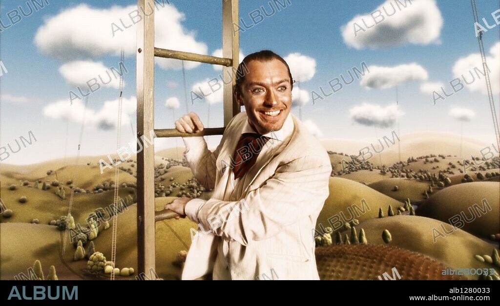 JUDE LAW in THE IMAGINARIUM OF DOCTOR PARNASSUS, 2009, directed by TERRY GILLIAM. Copyright INFINITY FEATURES ENTERTAINMENT/ICON PRODUCTIONS.