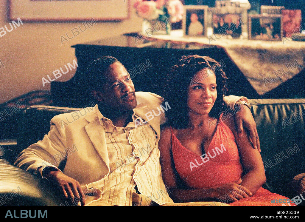 BLAIR UNDERWOOD and SANAA LATHAN in SOMETHING NEW, 2006, directed by SANAA HAMRI. Copyright FOCUS FEATURES / BALDWIN, SIDNEY.