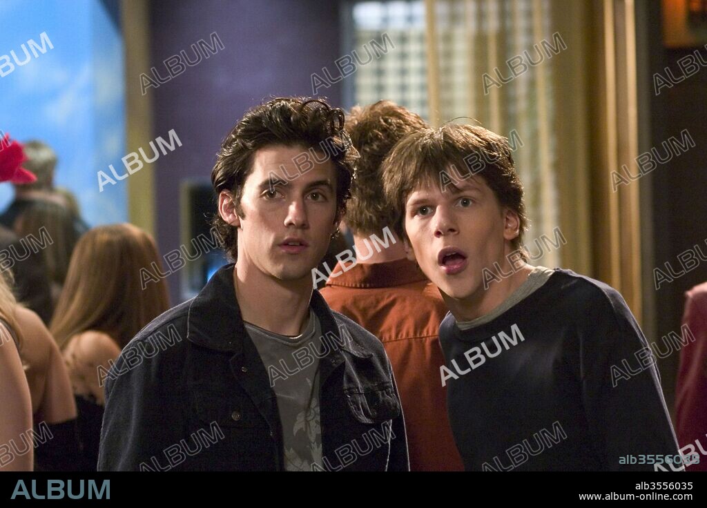JESSE EISENBERG and MILO VENTIMIGLIA in CURSED, 2005, directed by WES CRAVEN. Copyright DIMENSION FILMS.
