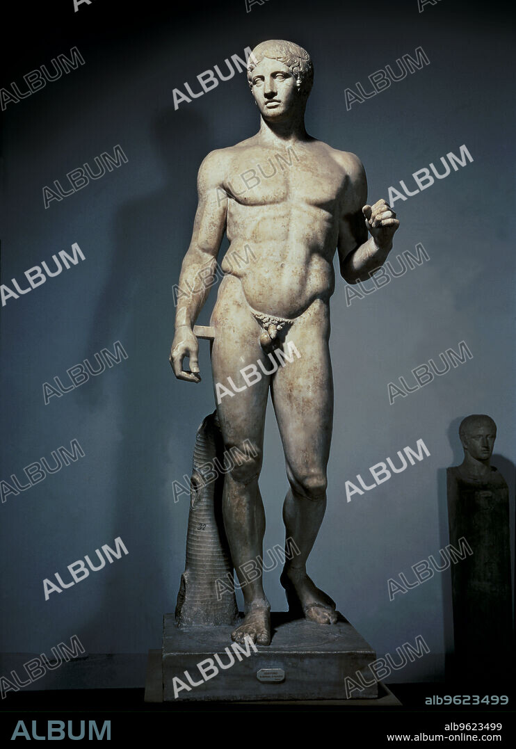 Doryphoros (spear bearer, Roman copy of the time of Tiberius from a Greek original by Polykleitos).